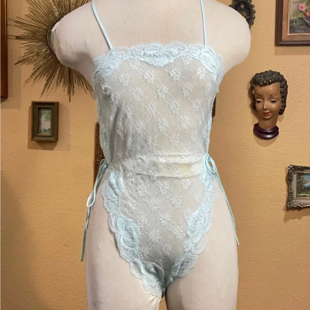 Vintage 1970’s-80’s Lace Teddy